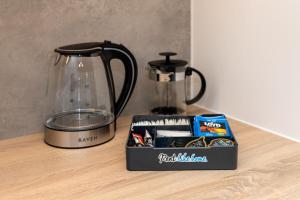 Aleja Solidarności 60B by Noclegi Renters