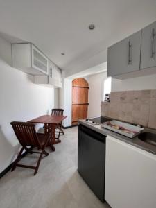 Cosy T2 les pieds dans la mer