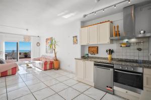 Benalmadena over the sea by Costarentals - Ref 17