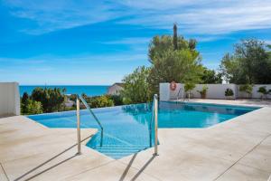 Benalmadena over the sea by Costarentals - Ref 17