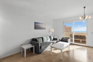 Torrequebrada apartment by Costarentals - Ref 238
