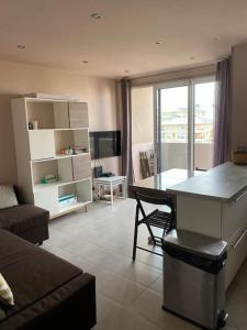 Appartements Charmant appartement 3 pieces avec balcon (equipe PMR) : photos des chambres