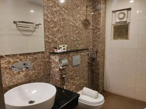 Sambhabana Hotel & Suites