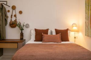 Double Room with Private External Bathroom room in The Luxury Inn