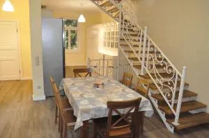 House near to Schönbrunn - Free Parking - 24-7 Check in - 8 Person - Weidlingau