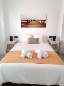 Áticos Primera Linea con piscina Villaricos by Rent Me