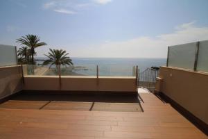 Áticos Primera Linea con piscina Villaricos by Rent Me