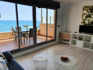 Áticos Primera Linea con piscina Villaricos by Rent Me