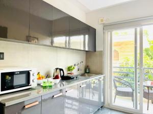 BluO Studio1 DLF CyberCity - Balcony, Gym TT, Lift