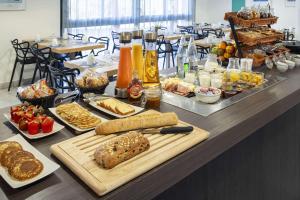 Hotels Best Western Les Aureliades Saint Nazaire : photos des chambres