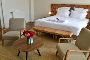 B&B / Chambres d'hotes Les Chambres du Cloitre : photos des chambres