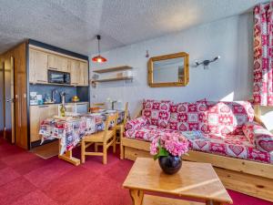 Apartment Arcelle 604 by Interhome