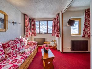 Apartment Arcelle 604 by Interhome