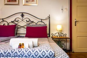 Blacksmiths House - Old Town