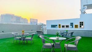 BluO Studio1 DLF CyberCity - Balcony, Gym TT, Lift