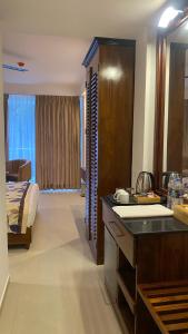 Emerald Bay Resort Mirissa