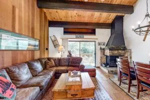 Streamside Townhome - Kings Beach