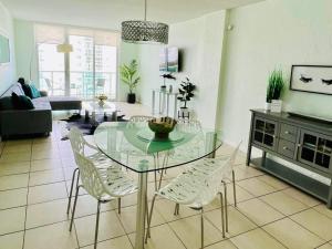 Oceanview Beachfront Condo on Tides Resort