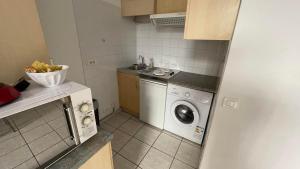 Modest one bedroom apartment