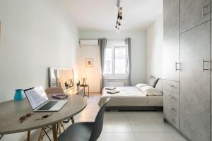 Newly Renovated Cozy Studio Downtown Athens