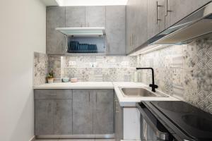 Newly Renovated Cozy Studio Downtown Athens