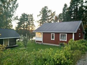 obrázek - The Pintorp cabin by the lake