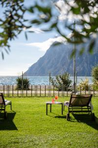 Hotel Baia Azzurra - Lake Front