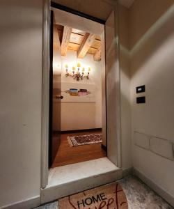 Juliets Bed Art Verona