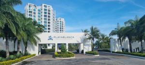 Hermoso estudio con vista al mar en el Town Center de Playa Blanca Panamá