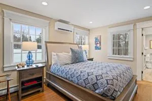 Brook Bound Inn - Newfane