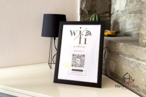 Beaches 1 min away - Free WiFi - Smart TV - AC