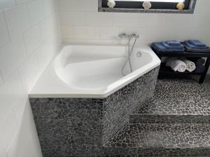 Amster Houseboat Bed without Breakfast