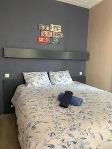 caveau du rond point - 吉弗里