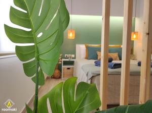 roomaki -tasteful studio in the center w parking