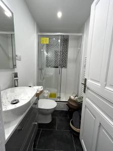 Appartements Appartement proche de PARIS au centre ville tout confort : photos des chambres