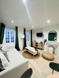 Appartements Les Orchidees : photos des chambres