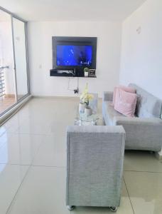 Amplio y Residencial piso 9