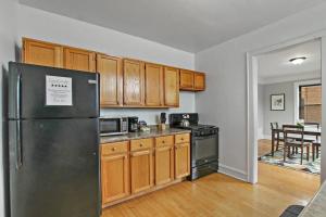 1BR Vibrant & Inviting Apt in Chicago - Montrose 2E