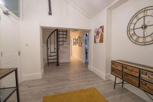 Boutique Penthouse Apartment in Historic Hull HU1 - sleeps 6