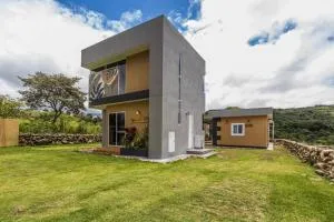 Linda Cabaña Cañon, Naturaleza y Rio 3 - Dolega