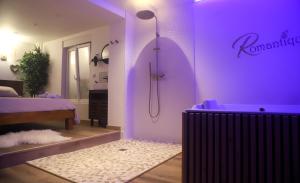 Appartements Love room Unique - Sauna / Jacuzzi : photos des chambres