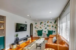 Dreamy St Charles Retreat with Furnished Patio! - Elsah