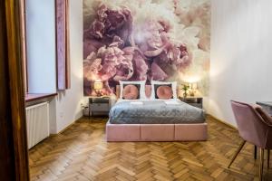 CracWoW K8 No.1 Apartment