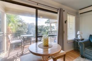 Hilton Head Island Condo Steps to Beach!