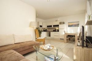 traumhafter Meerblick, schicke Ferienwohnung mit Balkon - Villa Fernsicht FeWo 10