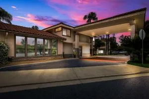 贝斯特韦斯特钻石吧酒店 - 波莫纳