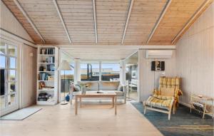 Stunning Home In Løkken With Wifi