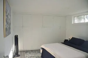 Entire Basement - 5 Guests 2 Bedrooms 3 Beds - Agincourt