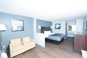 Red Carpet Inn & Suites - LaGrange