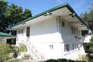 La Casa Blanca Binoclutan - Botolan